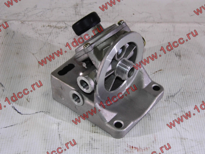 Кронштейн топливного фильтра грубой очистки (с помпой, 4 отверстия) H3/SH/F HOWO (ХОВО)  фото 1 Рязань